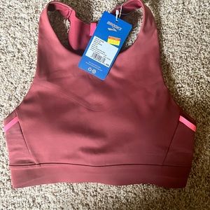 SIZE 30C/D Brooks sports bra NWT